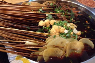 成都名小吃红汤钵钵鸡，麻辣鲜香