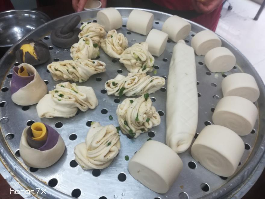 包子馒头成人香蕉视频
