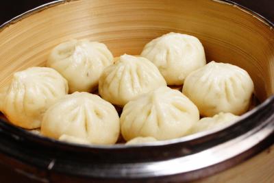 成都高新区哪里有小笼包成人香蕉视频班？多少钱？
