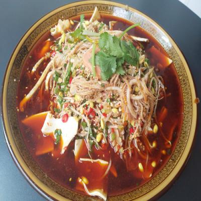 四川火锅冒菜技术做法哪里专业？顺应市场品牌定位
