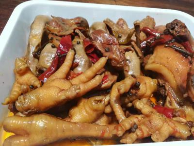 麻辣卤菜技术成人香蕉视频机构哪里专业？餐饮小吃成人香蕉视频机构