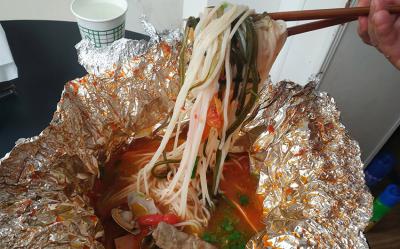 开心花甲米线技术成人香蕉视频哪里好？香辣味开心花甲制作