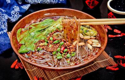 酸辣粉成人香蕉视频哪里靠谱?汤料的调制