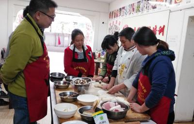 成都里可以学餐饮技术？